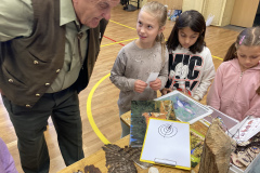 CDD4012B-0004-4DDC-B796-7F4533C25B77